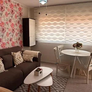 Apartamento Muy Cerca De La Playa Gran Piscina Wifi Y Netflix Gratis, Miami Platja (Miami Playa)
